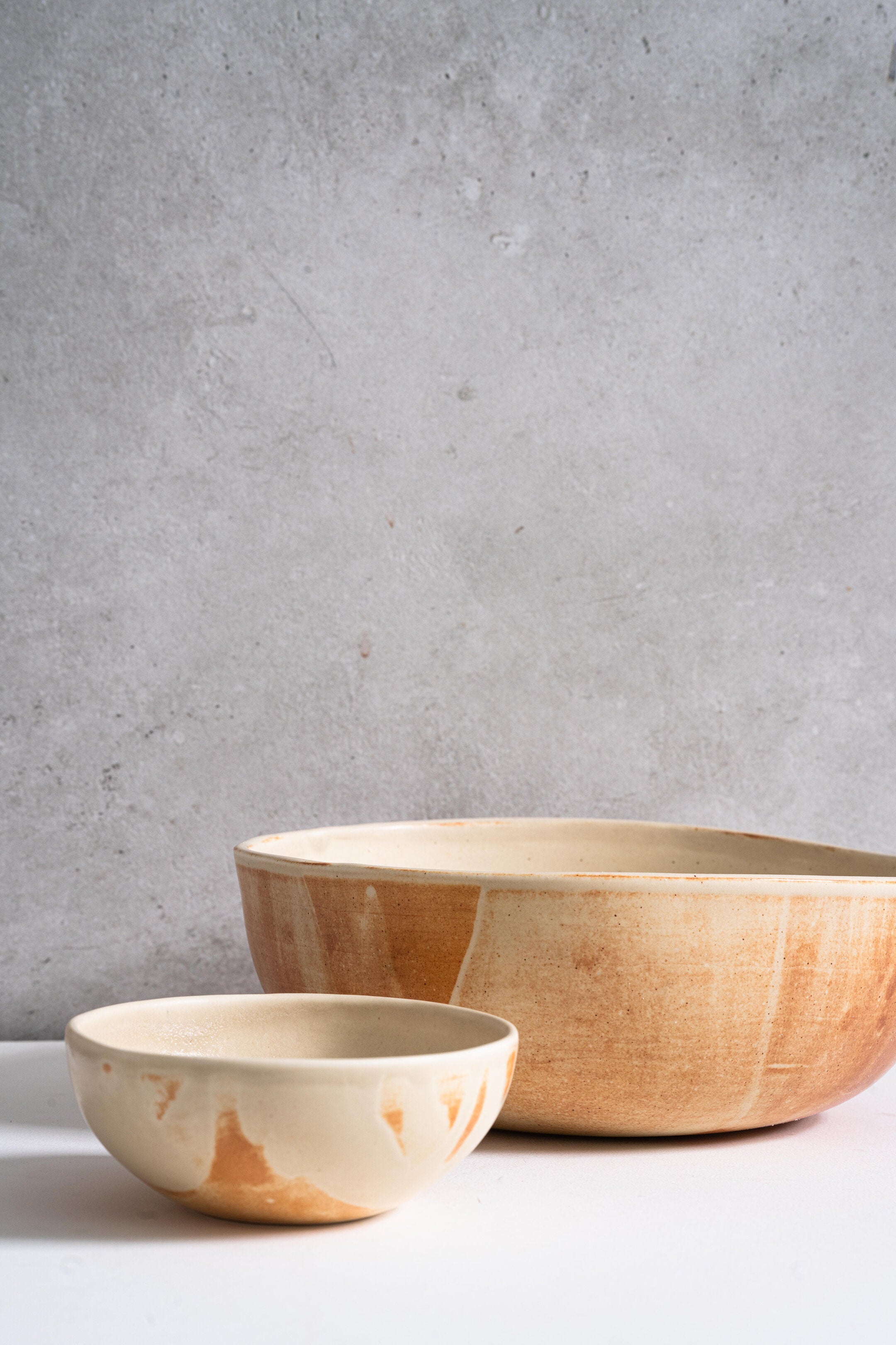 Store-3782 Beige Matte Stoneware Salad Serving Bowl - Image 1